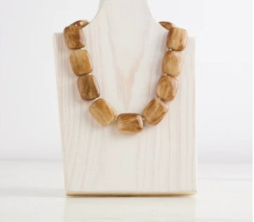 Chicklet Necklace 18 Sand