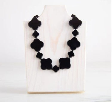 Clover Neck 19" Midnight